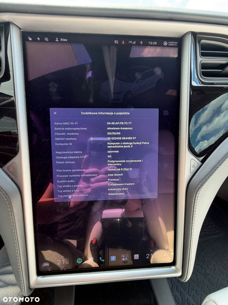 Tesla Model S - 23