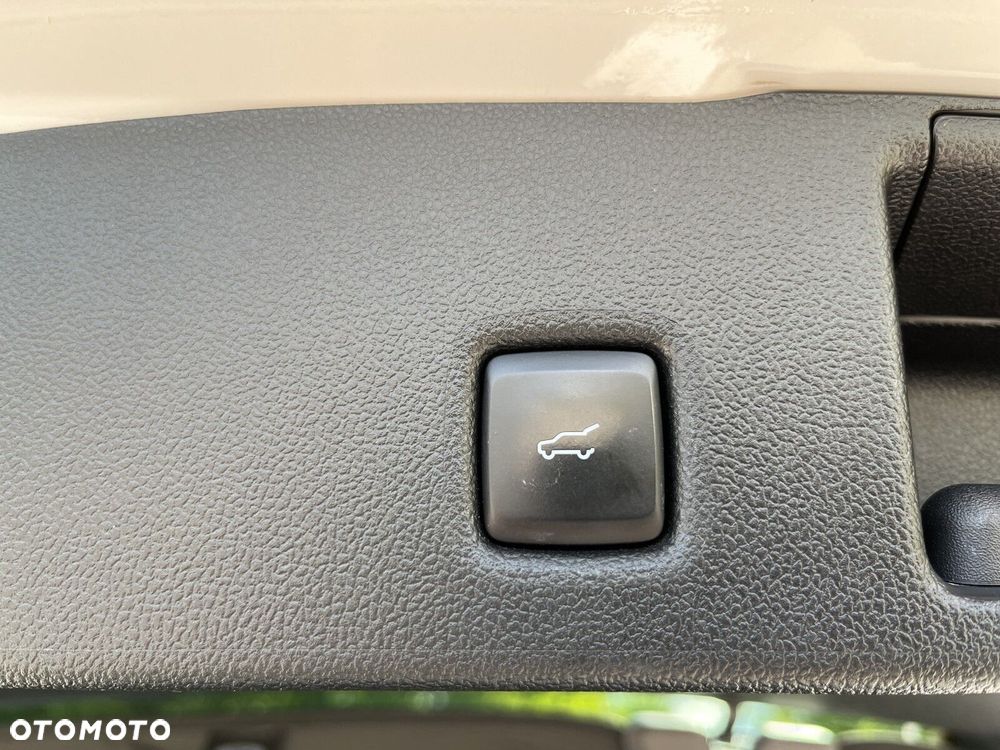 Ford Kuga - 20