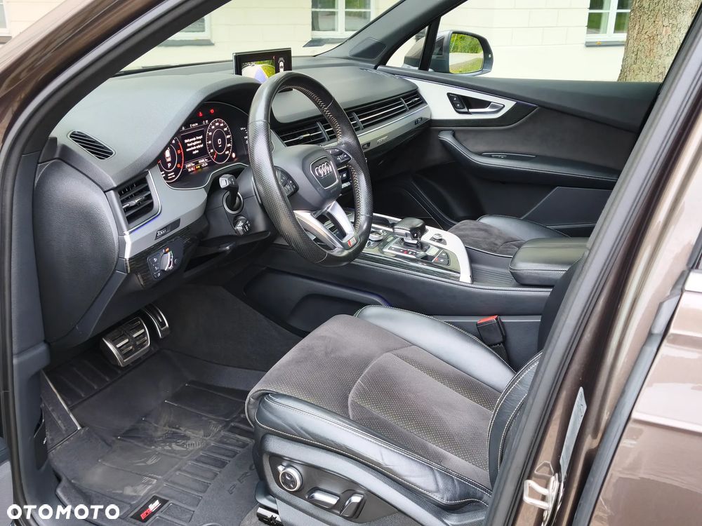 Audi Q7 3.0 TDI Quattro Tiptr - 24