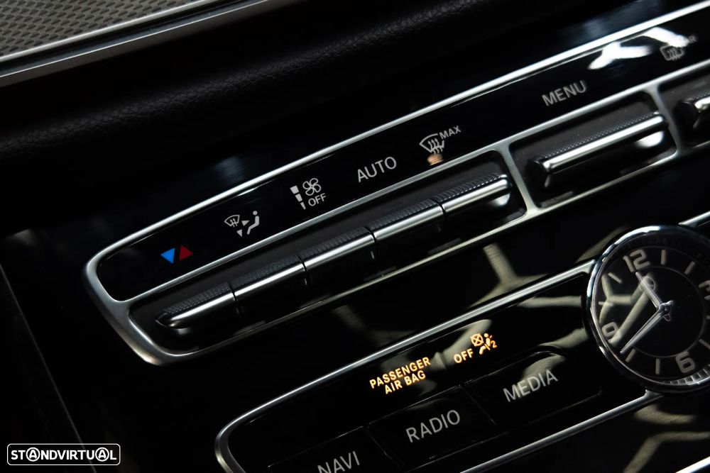 Mercedes-Benz E 220 d AMG Line - 32