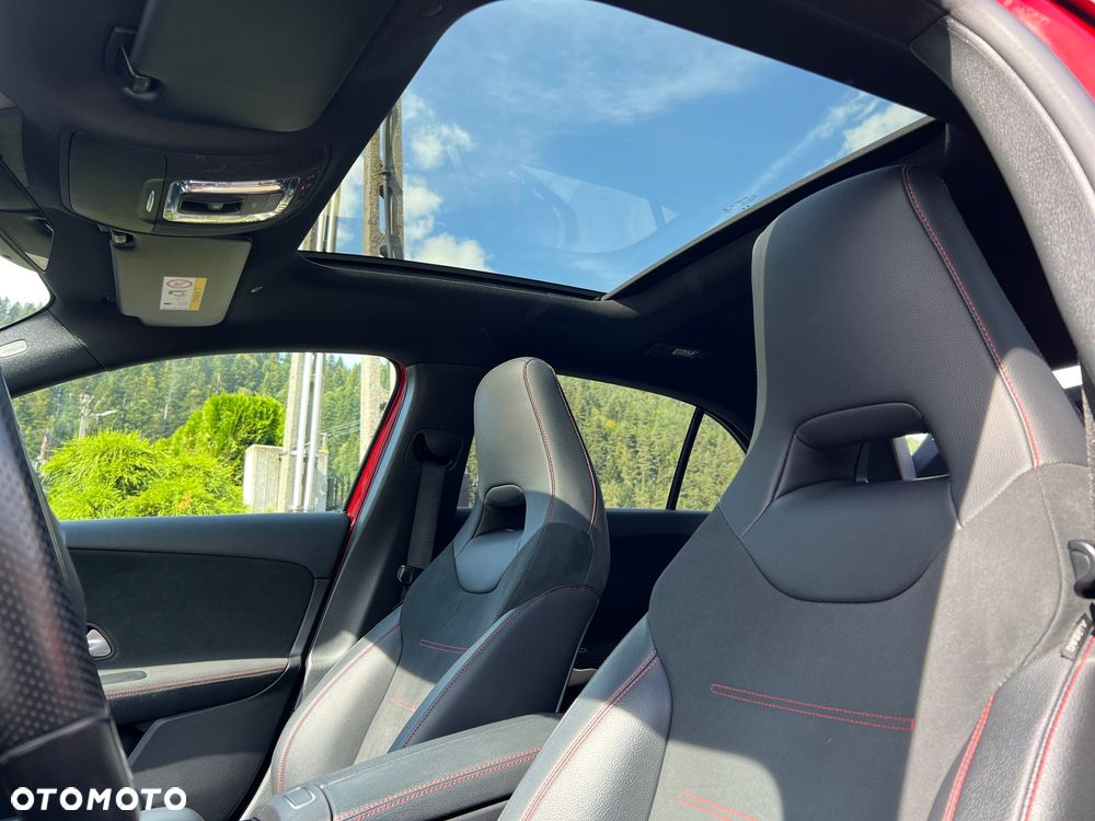 Mercedes-Benz Klasa A 220 4-Matic AMG Line 7G-DCT - 27