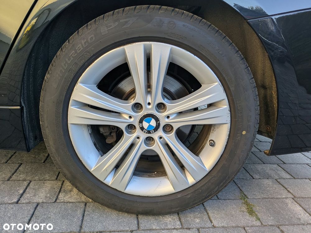 BMW Seria 3 318i - 15