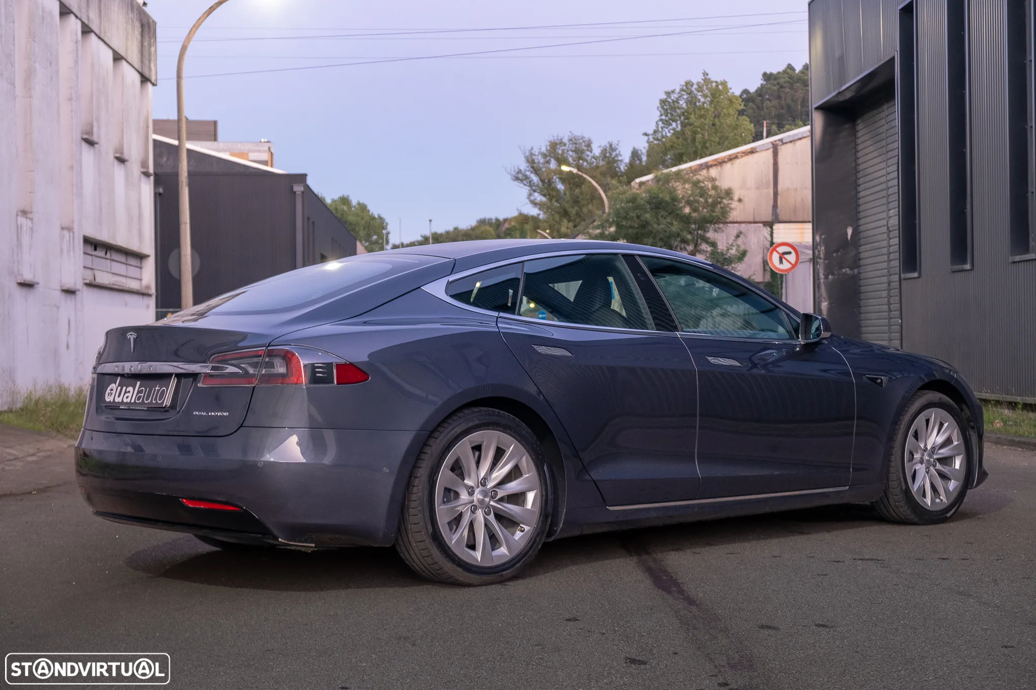 Tesla Model S Long Range - 7