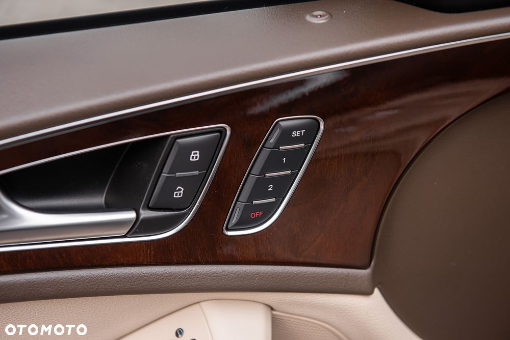 Audi A6 Avant 3.0 TDI quattro tiptronic - 16