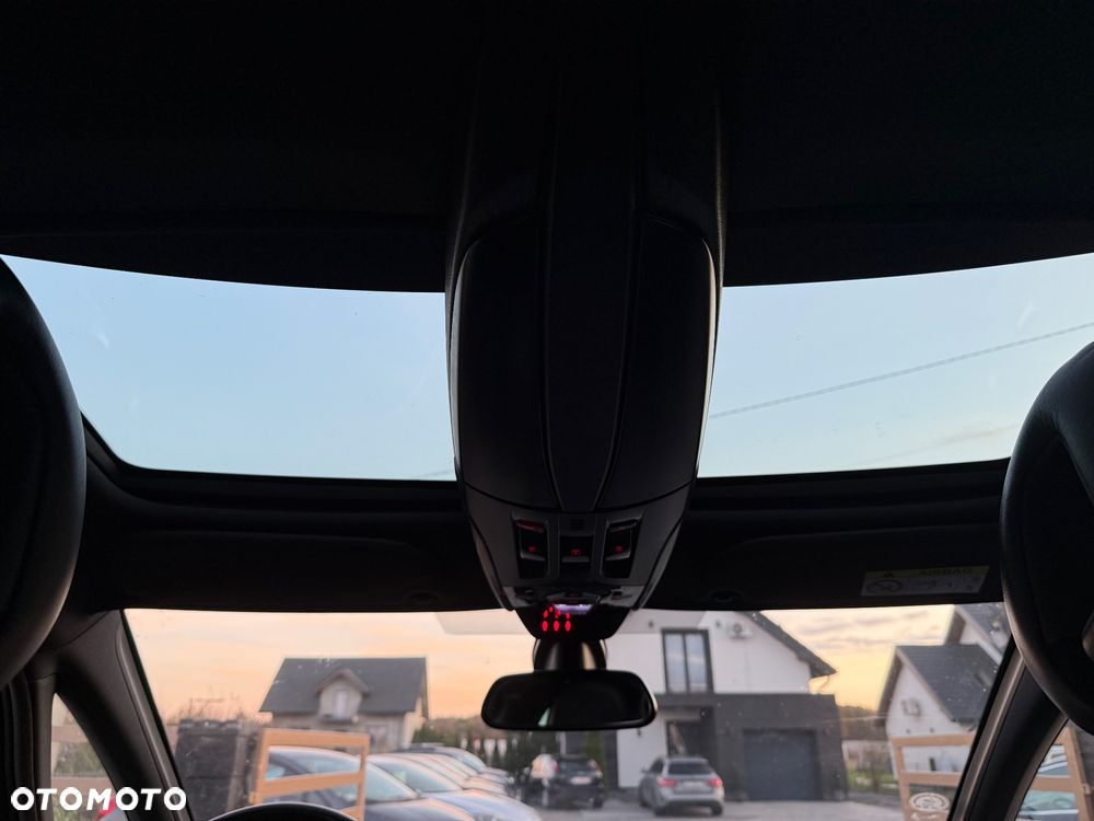 Citroën DS5 2.0 HDi Hybrid4 SportChic MCP - 20