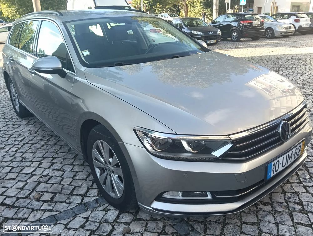 VW Passat Variant 1.6 TDI Highline DSG - 10