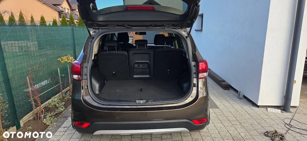 Kia Carens 1.6 GDI L - 21