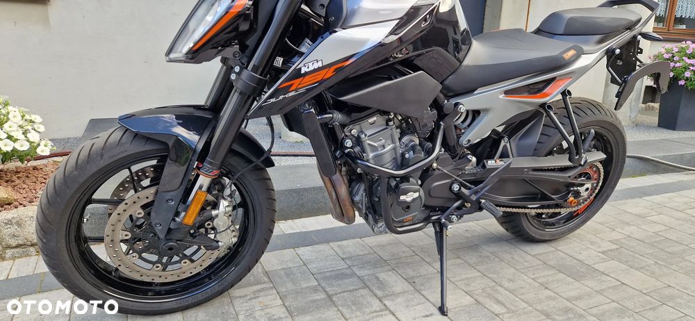 KTM Duke 790 - 12
