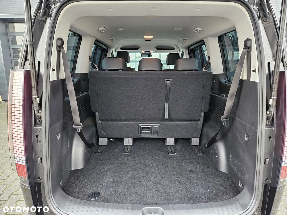 Hyundai Staria 1.6 T-GDI HEV Smart VIP - 10