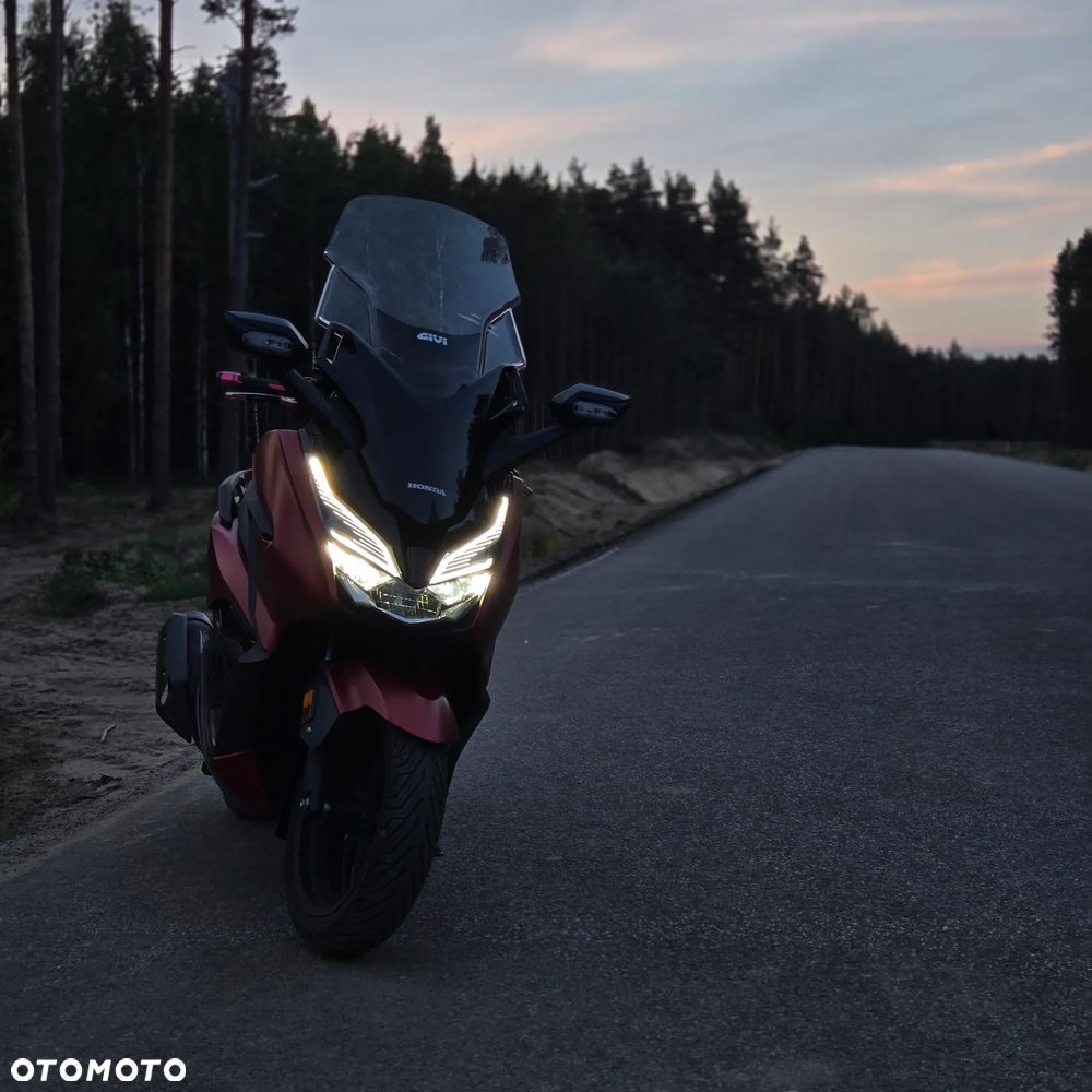 Honda NSS - 18