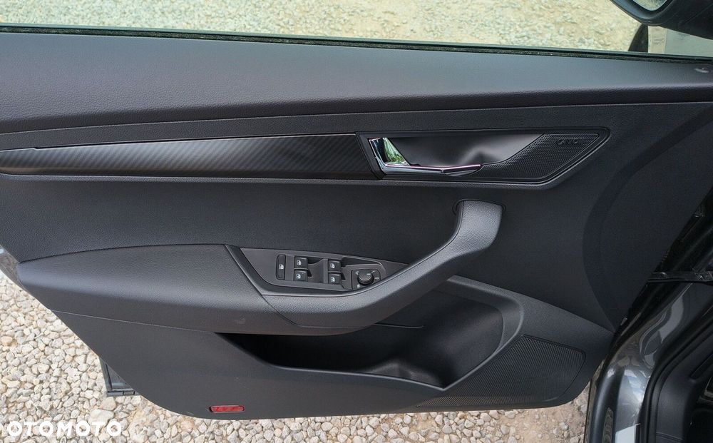 Skoda Karoq 1.5 TSI ACT Sportline DSG - 24