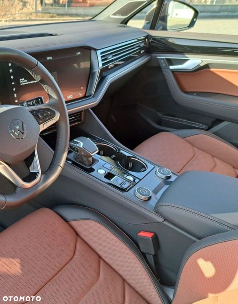 Volkswagen Touareg - 7