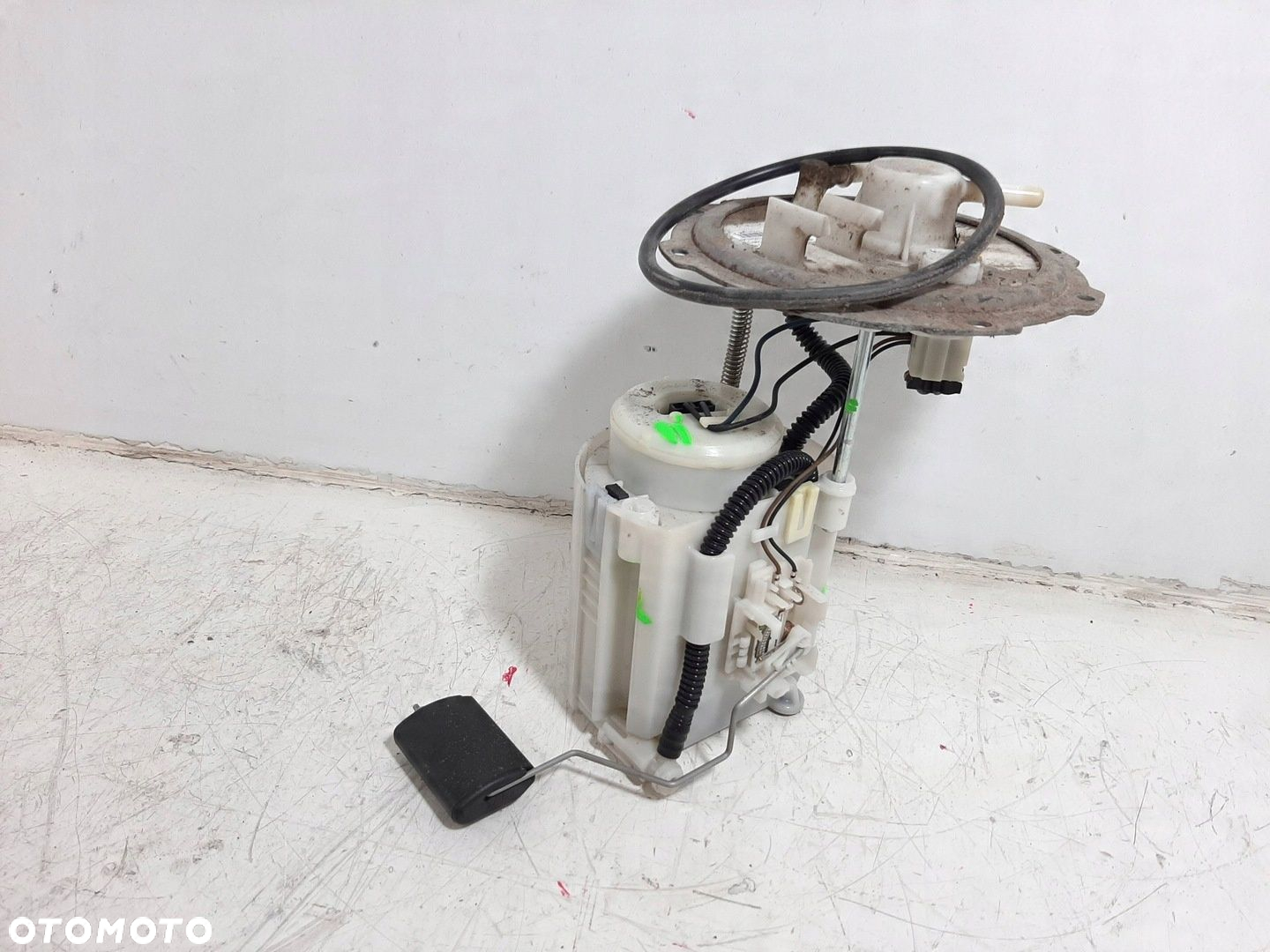 HYUNDAI ELANTRA V LIFT 1.6 16V 14R POMPA PALIWA 31110-2V210 - 2