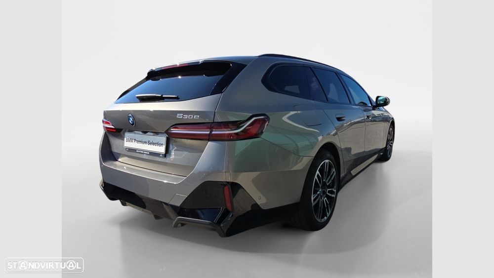 BMW 530 e Pack Desportivo M - 4