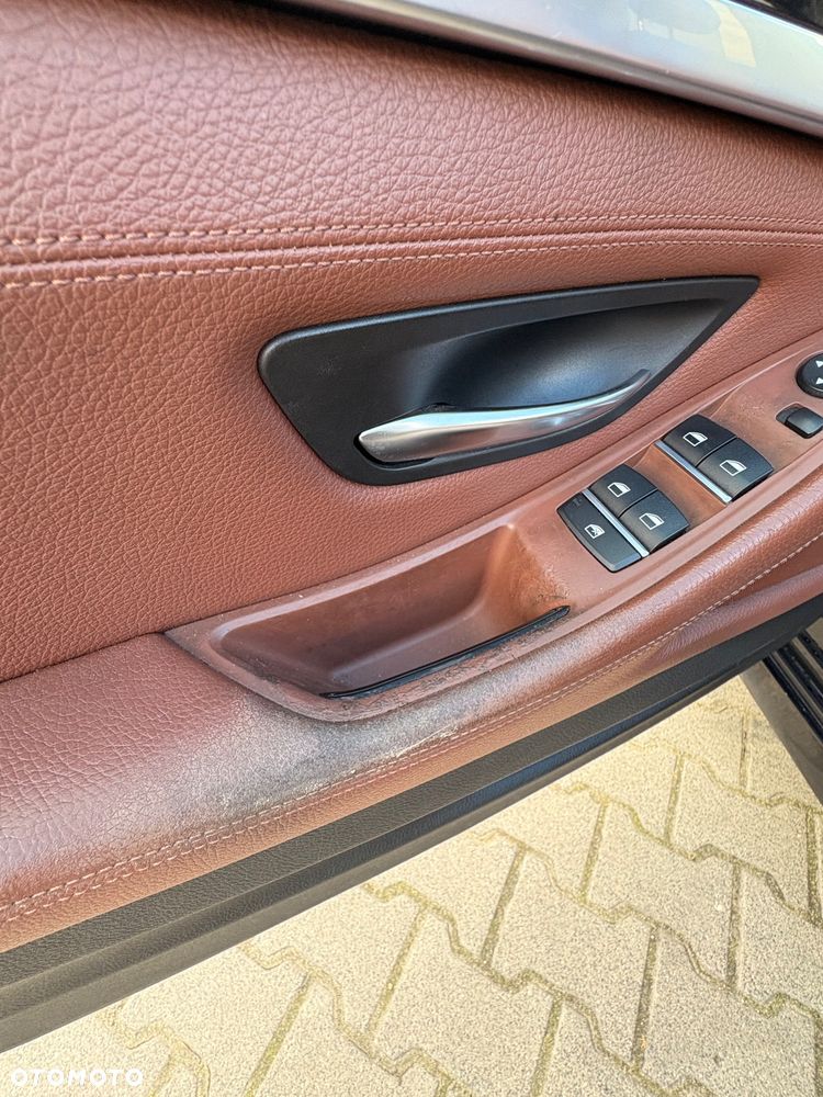BMW Seria 5 520d - 12