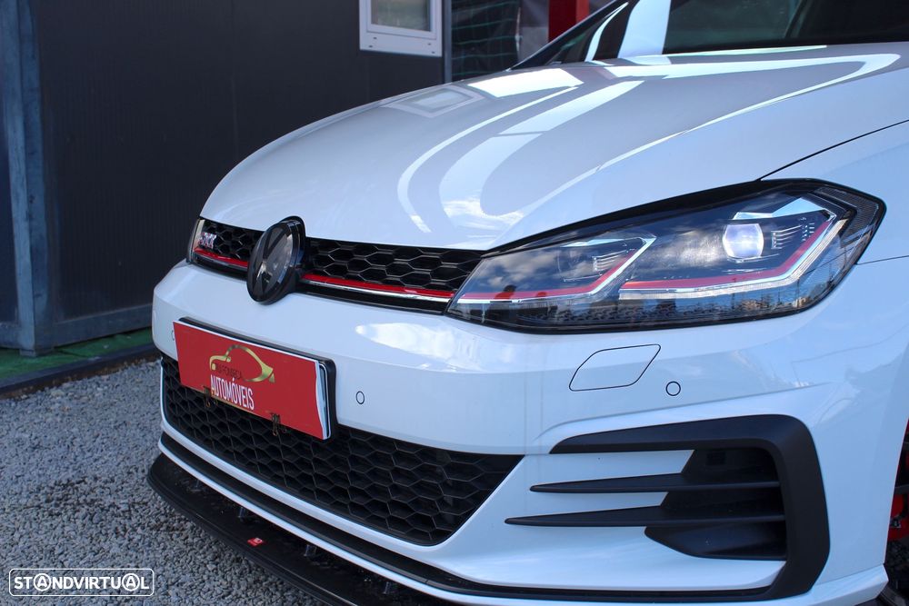 VW Golf 2.0 TSI GTI DSG - 19