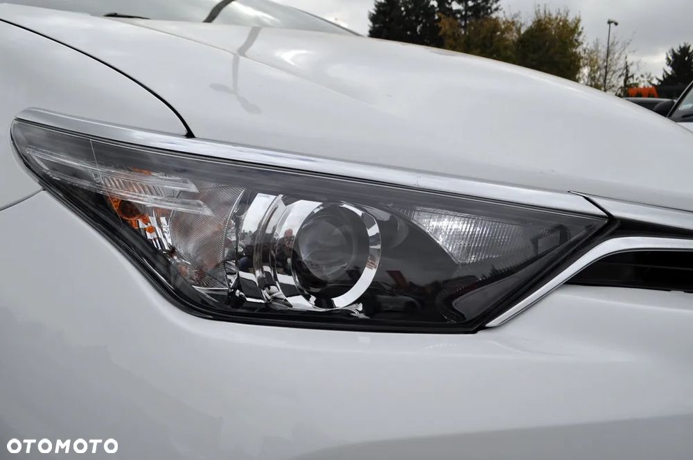 Toyota Auris 1.33 VVT-i Comfort - 10