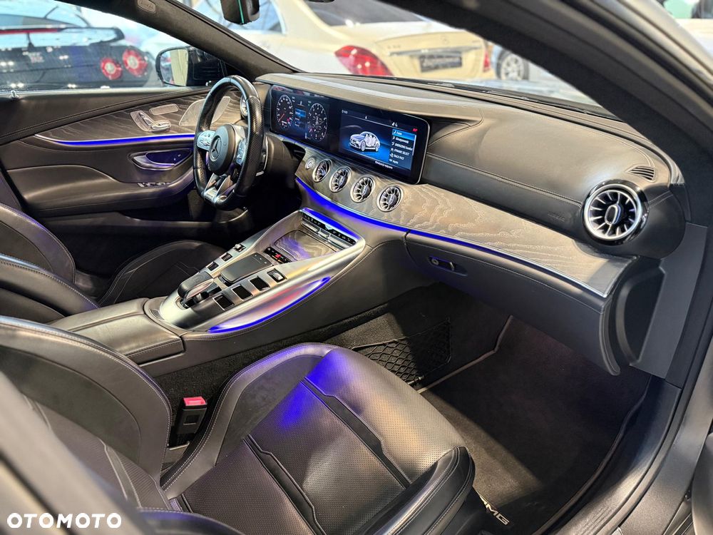 Mercedes-Benz AMG GT 43 4-Matic+ - 17