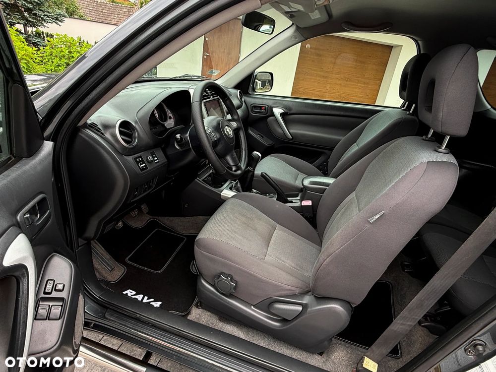 Toyota RAV4 2.0 D-4D Sol - 8