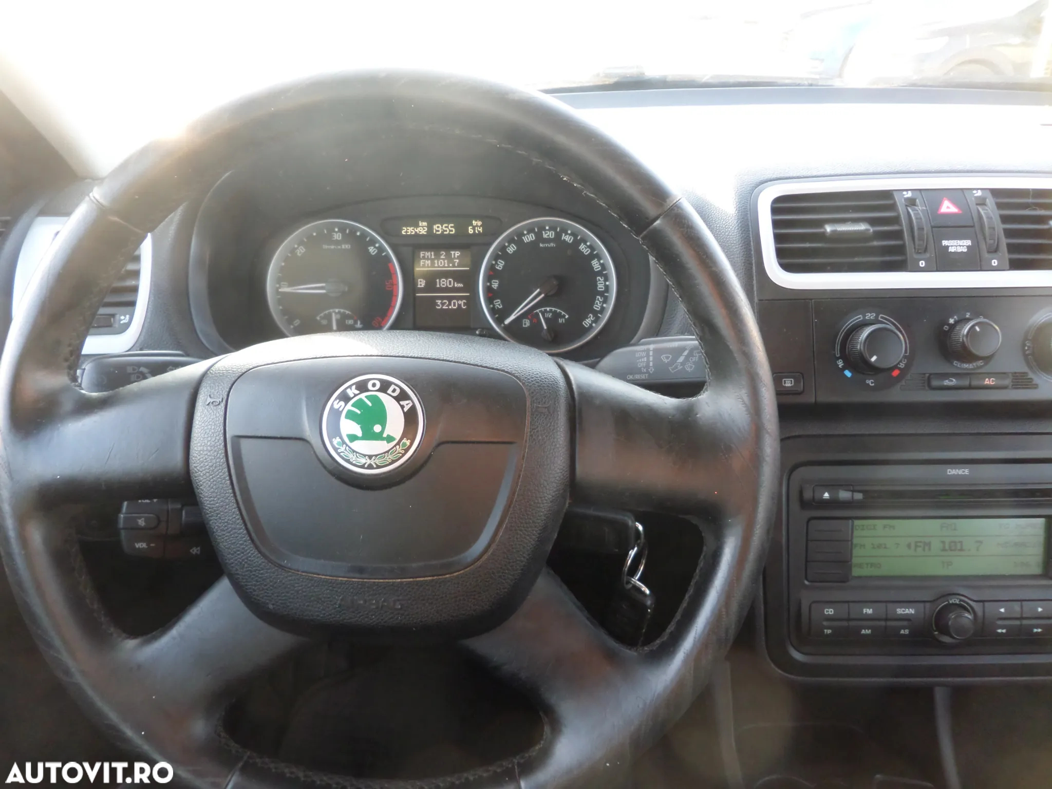 Skoda Roomster 1.9 TDI Comfort PLUS EDITION - 30