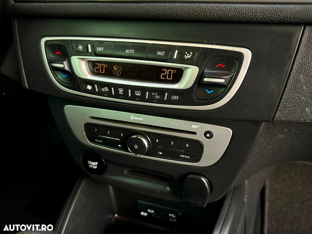 Renault Megane ENERGY dCi 110 Start & Stop LIMITED - 31