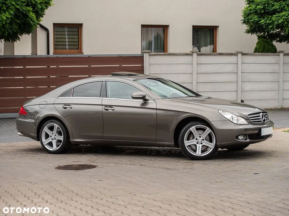 Mercedes-Benz CLS - 14