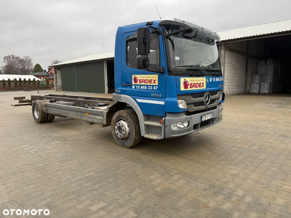 Mercedes-Benz ATEGO - 7