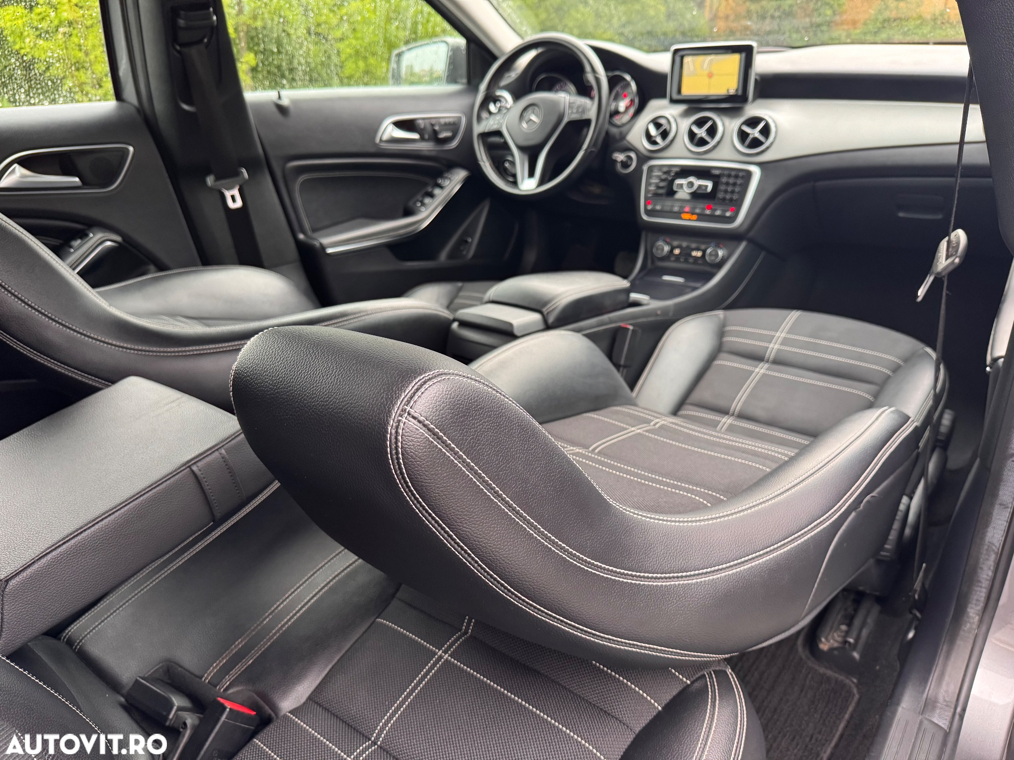 Mercedes-Benz GLA 220 CDI 4Matic 7G-DCT Urban - 17