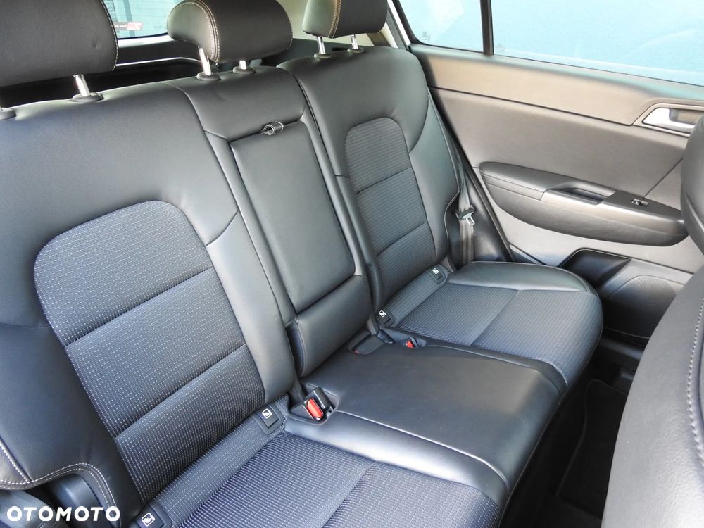 Kia Sportage 1.7 CRDI 2WD ISG Dream-Team Edition - 13