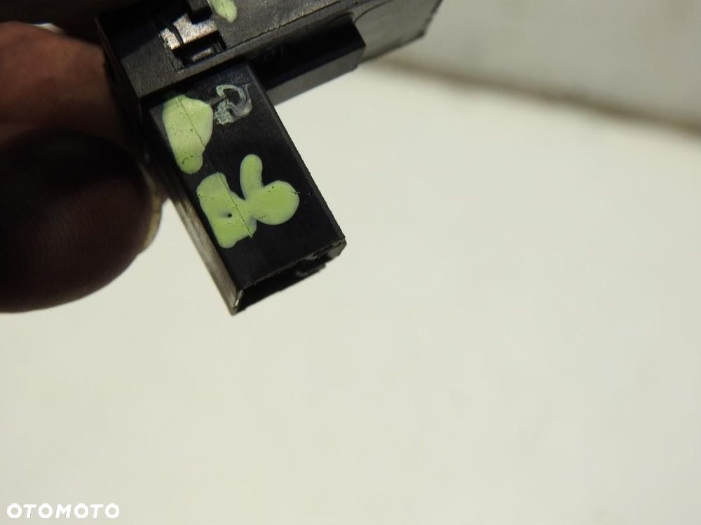 PRZYCISK SZYBY TYŁ VW PASSAT B6 LIFT 7L6959855B - 3