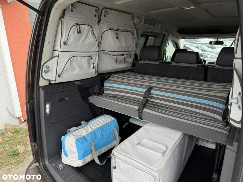 Volkswagen Caddy Highline DSG - 13