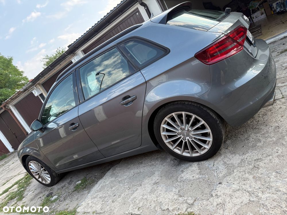 Audi A3 Sportback 2.0 TDI Attraction S tronic - 4