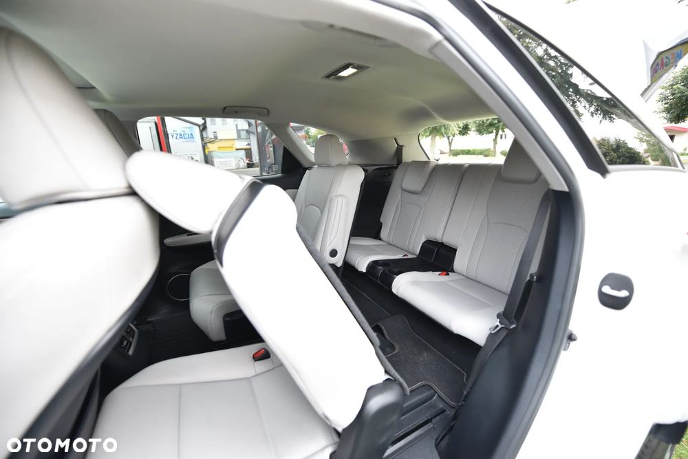 Lexus RX - 22