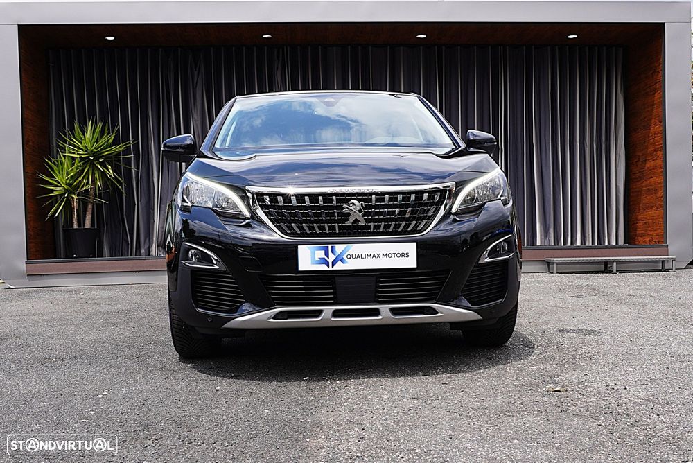 Peugeot 3008 PureTech 130 Stop & Start GPF EAT8 Active — fotografia 3