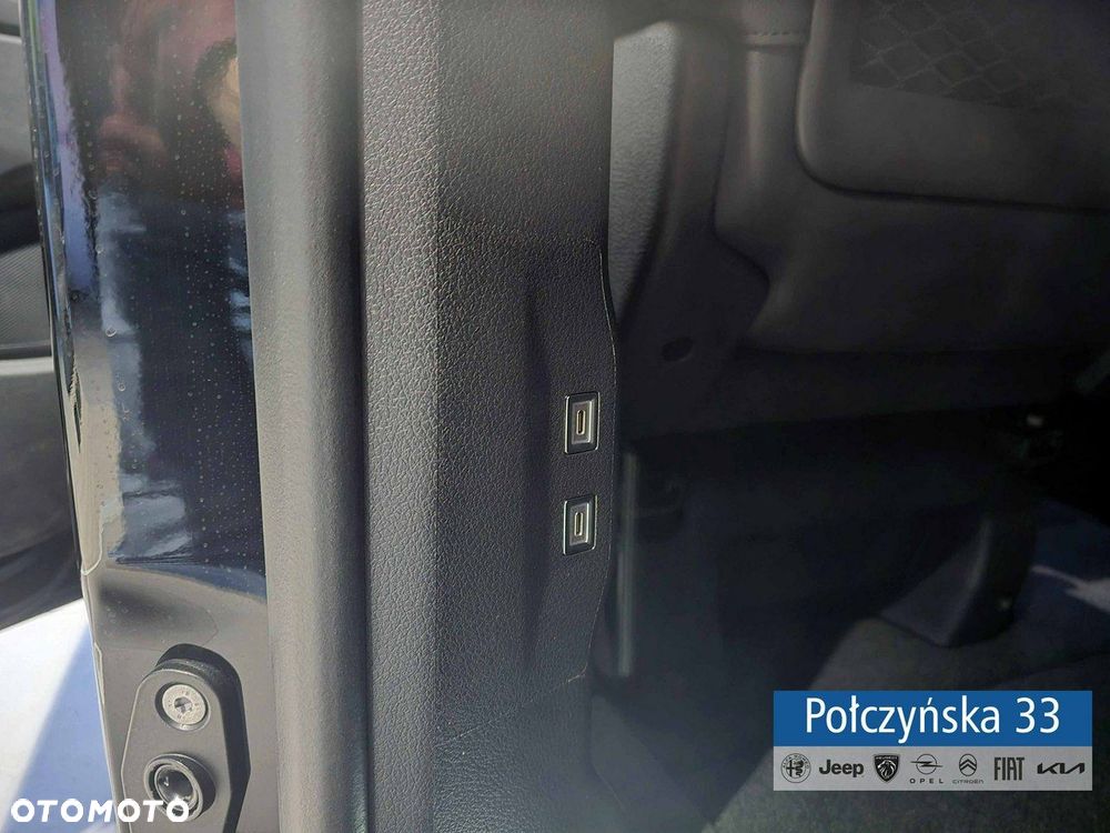 Peugeot Traveller - 32