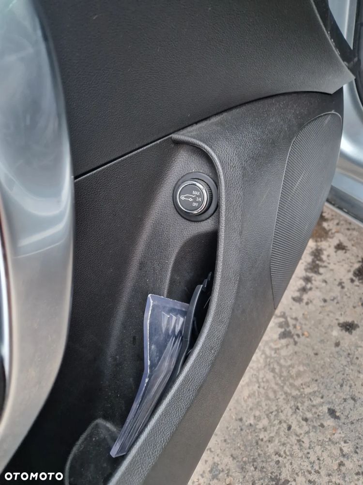 Opel Insignia 2.0 CDTI Selection - 11