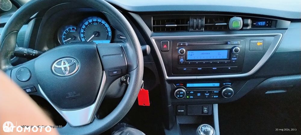 Toyota Auris 1.4 D-4D Dynamic - 32