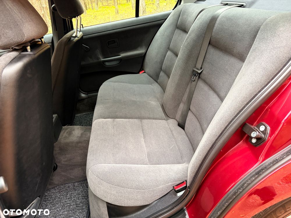 BMW Seria 3 316i - 25