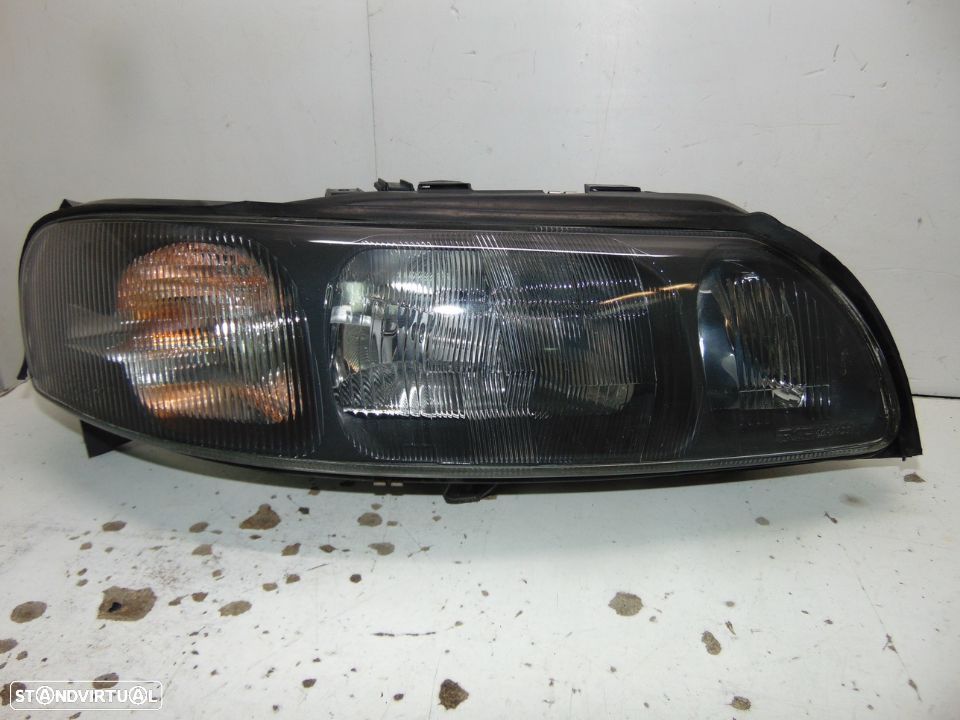 Volvo v70 ou s70 ano 2001 farois/ espelho esquerdo - 4