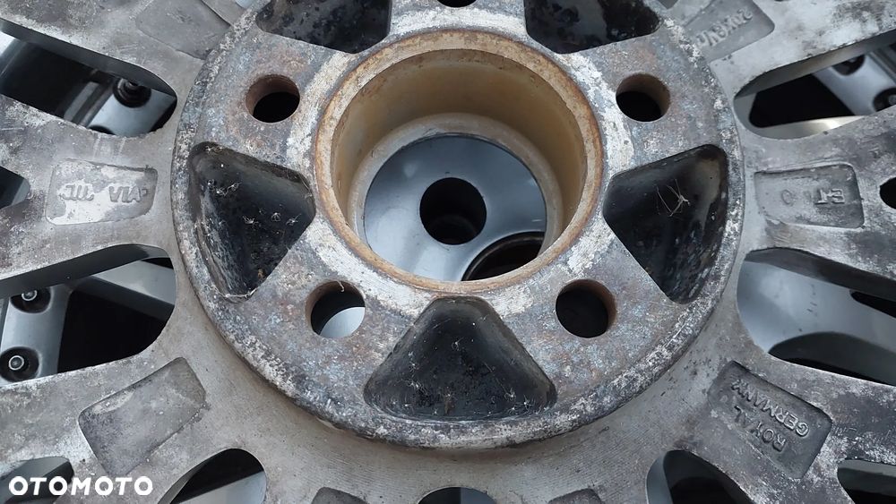 Komplet felg aluminiowych ROYAL GT20 8,5jx20 et40 5x112 - 9