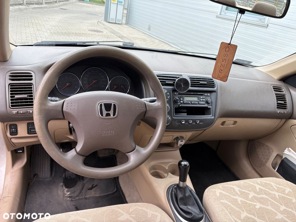 Honda Civic 1.6i LS - 15