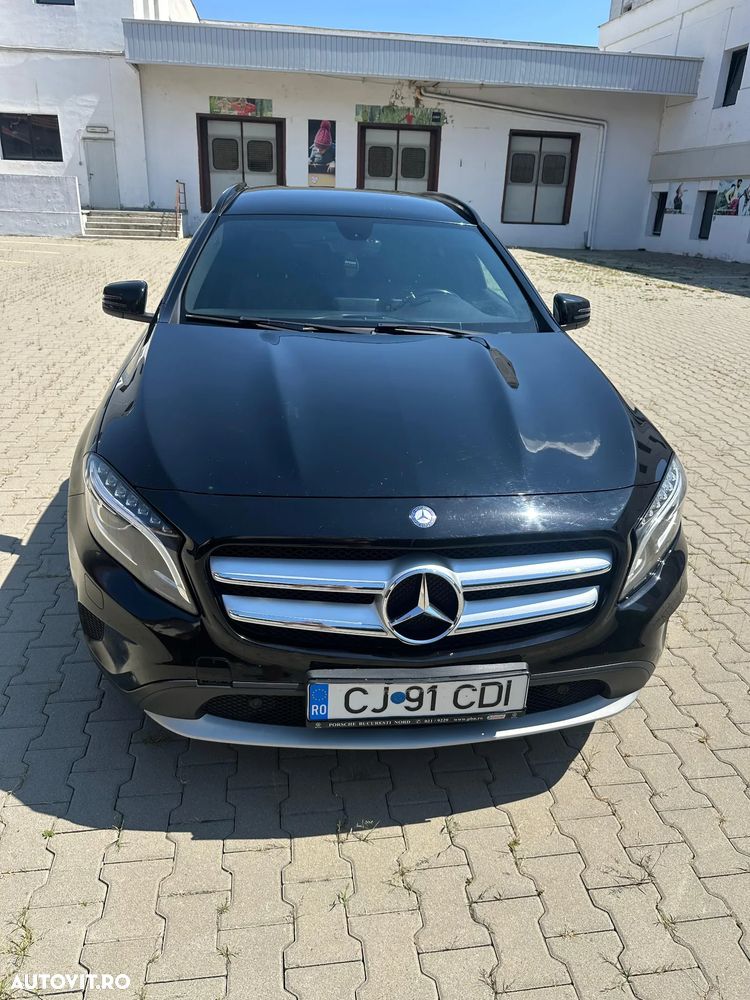 Mercedes-Benz GLA - 1