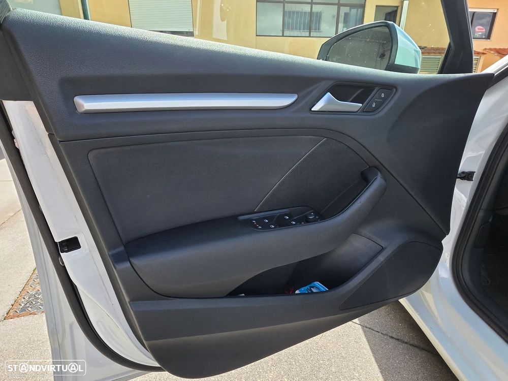 Audi A3 Sportback 1.6 TDI - 5