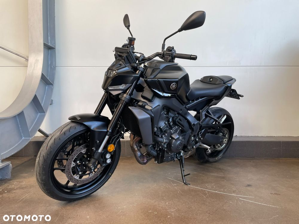 Yamaha MT - 2