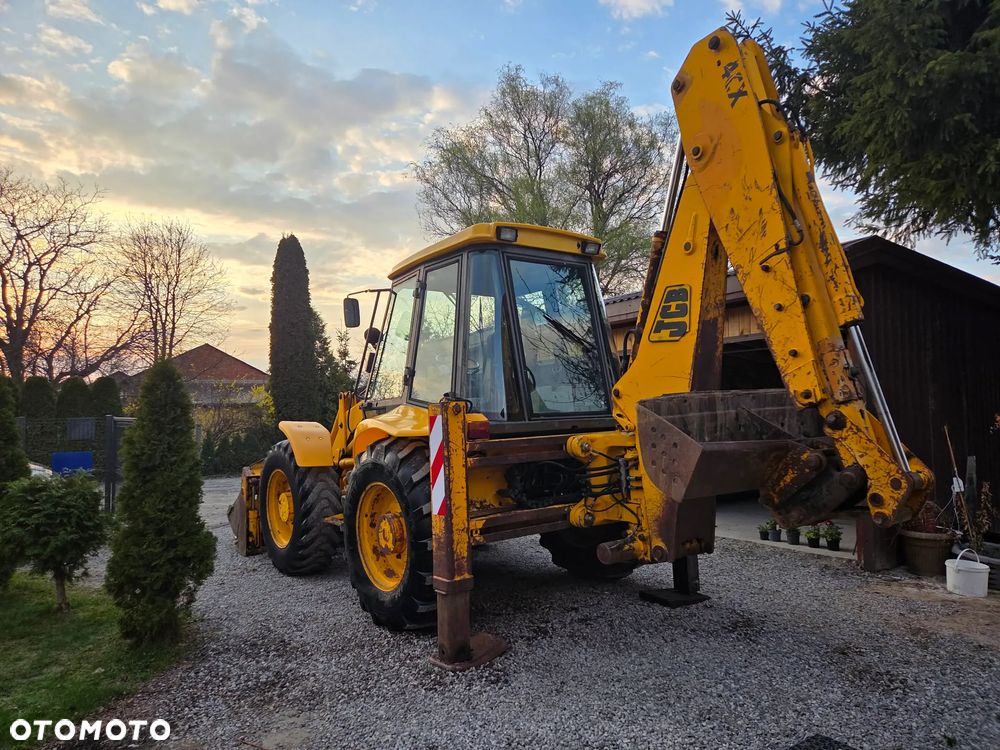JCB 4CX - 9