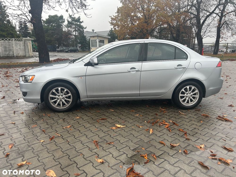 Mitsubishi Lancer 1.8 Intense CVT - 2