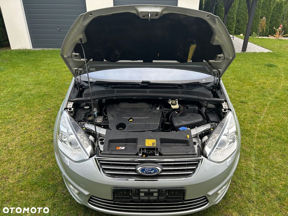Ford Galaxy - 32