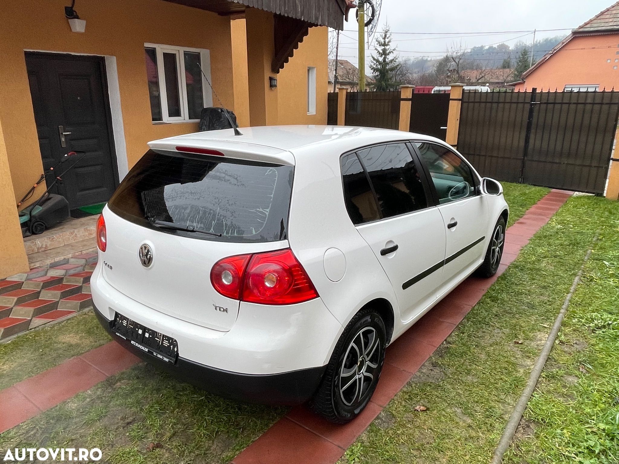 Volkswagen Golf 1.9 TDI Comfortline - 1