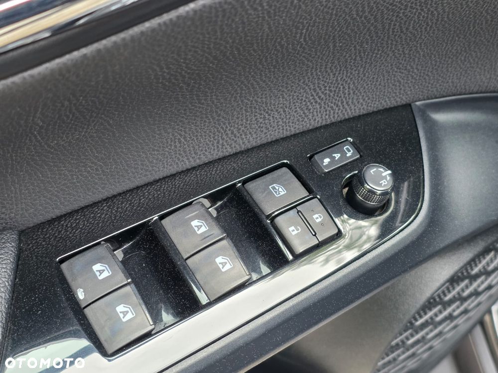 Toyota Prius 1.8 Hybrid Active - 14