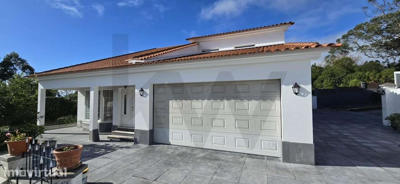 Moradia T4 Renovada, São Roque, ilha de São Miguel Açores - Grande imagem: 4/25